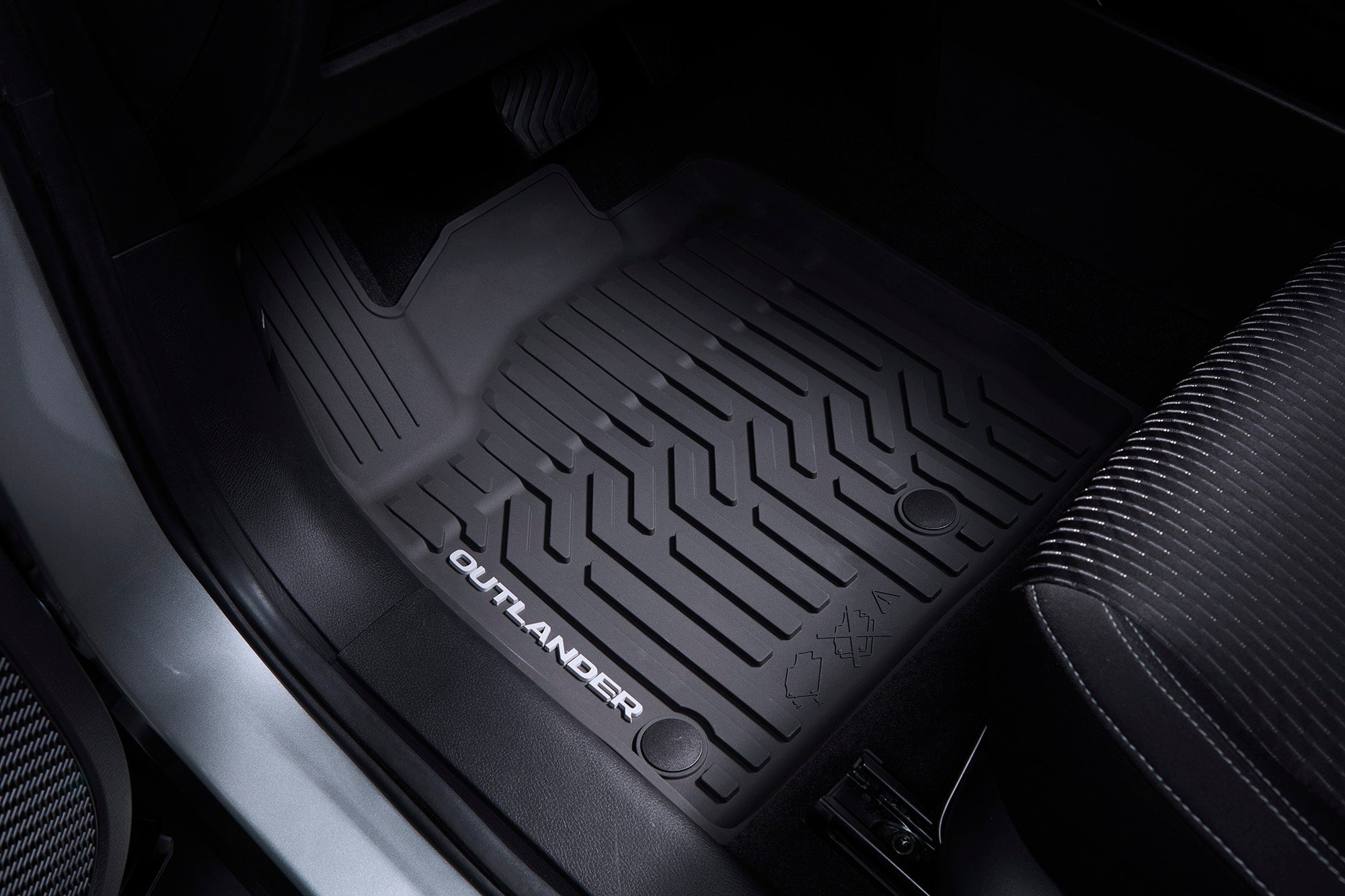 Mitsubishi outlander phev rubber floor deals mats